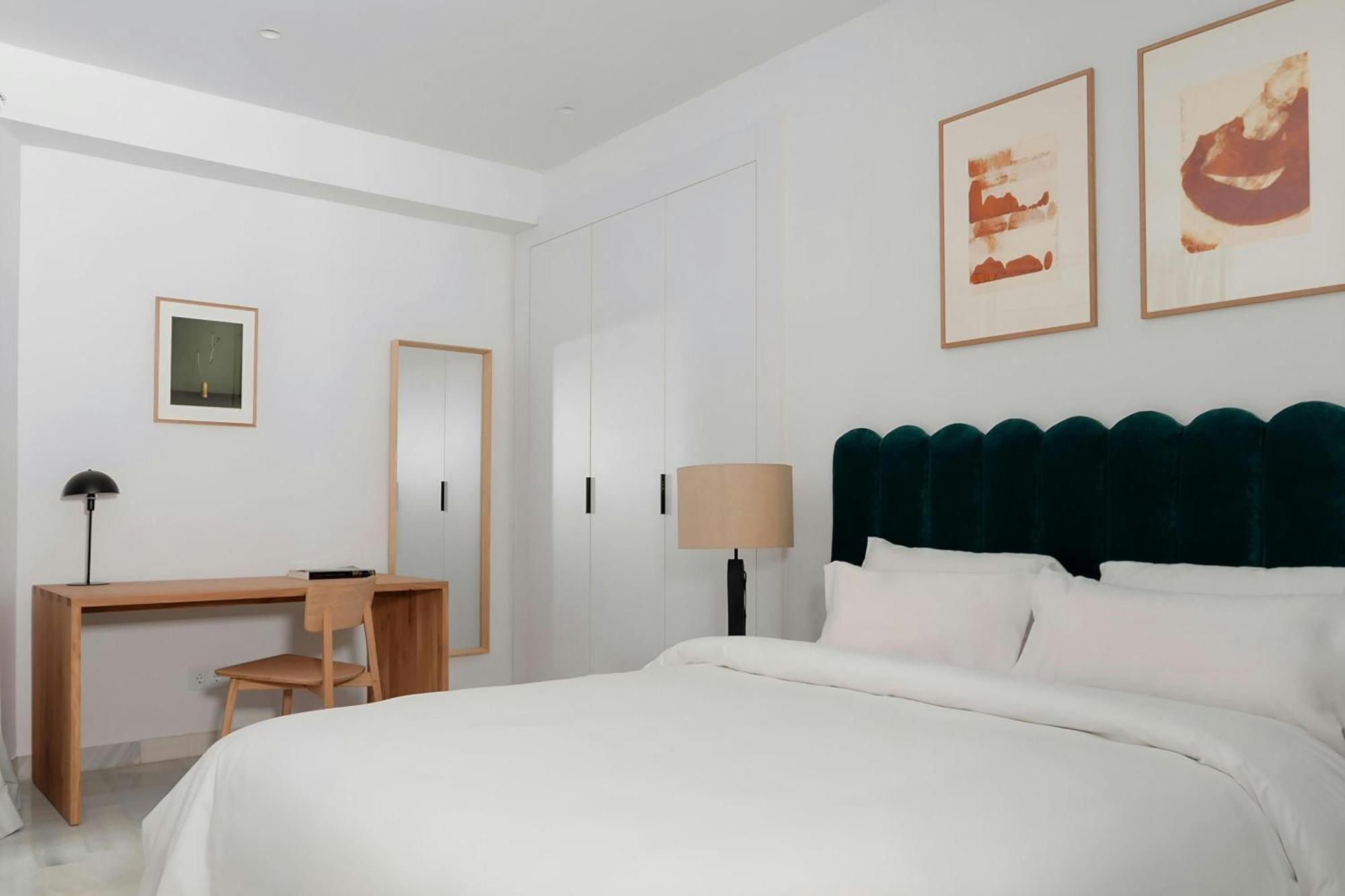 Sonder By Marriott Bonvoy Santa Ana Letras * Madrid
