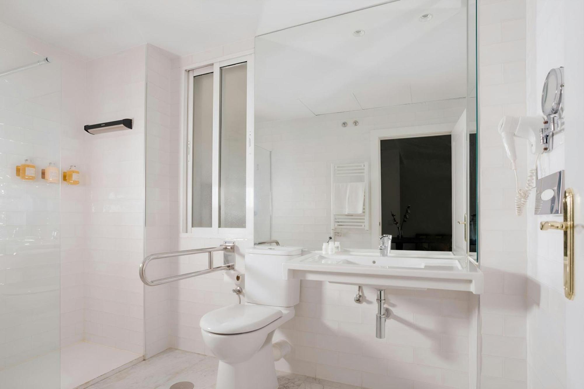 Aparthotel Sonder By Marriott Bonvoy Santa Ana Letras Madrid